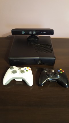 Xbox 360 Kinect dwa pady 9 gier - 20170527_172745.jpg